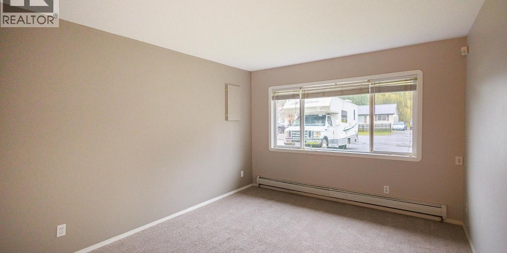 A 5115 MEDEEK AVENUE Terrace Photo 10 A 5115 MEDEEK AVENUE Terrace Photo 10